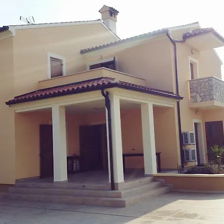 Villa Marse Segotici