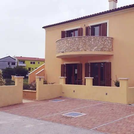 Villa Marse Segotici